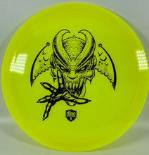 Load image into Gallery viewer, Neo Splice (Les White Zombie Gremlin)
